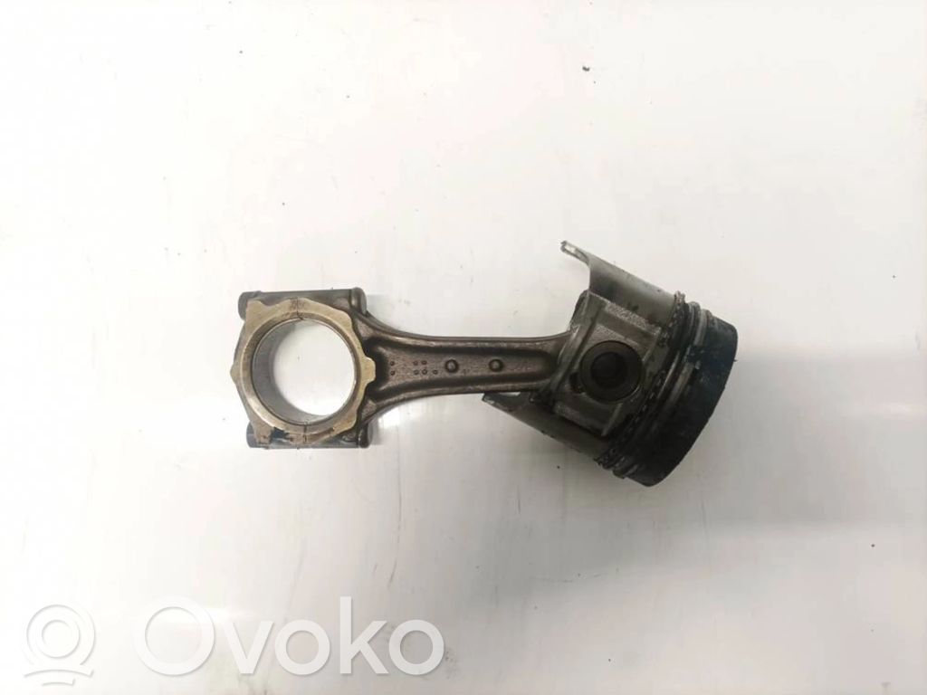 Opel Combo B Piston cu bielă 