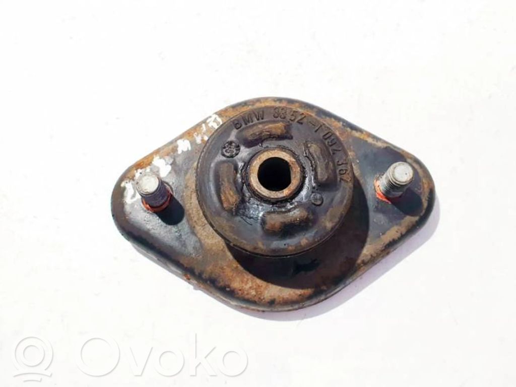 BMW 3 E46 Supporto di montaggio della molla elicoidale 