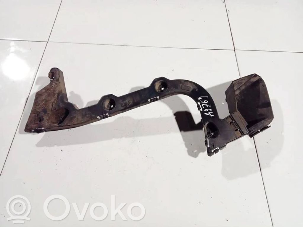 Takapuskurin kannake   BM51N17E850A,BM51N17E850A,BM51N17E850A,BM51N17E850A