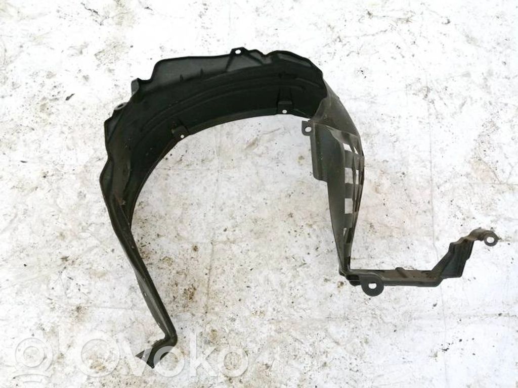 Nissan Primera Pare-boue passage de roue avant