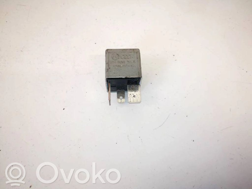 Volkswagen PASSAT B5.5 Alte relee 