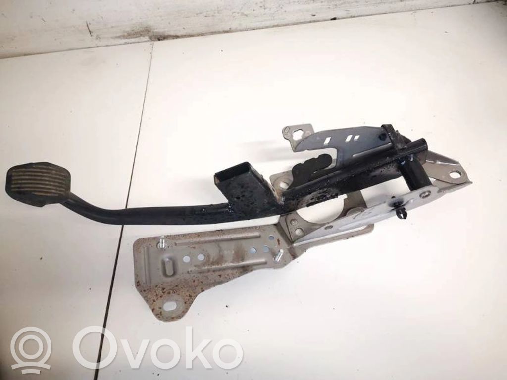Ford Grand C-MAX Jarrupoljin 