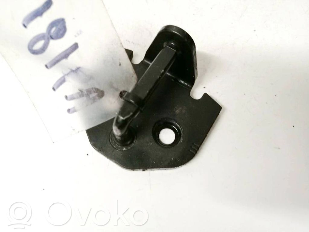 Volvo V50 Traba/gancho de cierre de puerta delantera