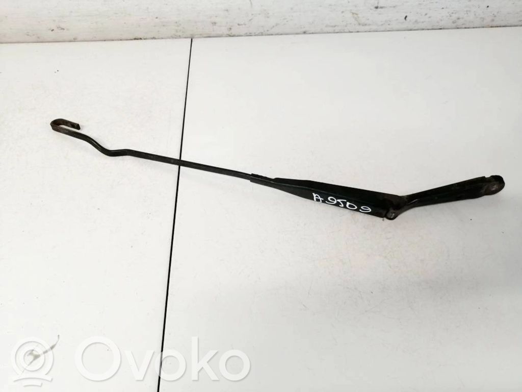 Opel Astra G Braț ștergător față 