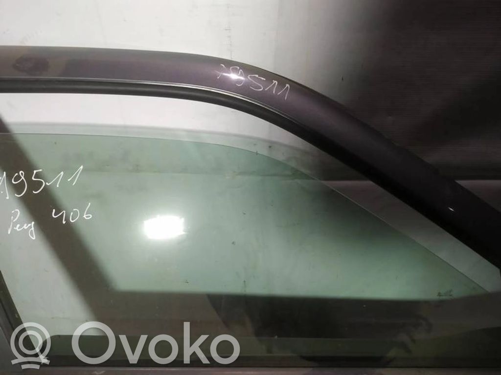 Peugeot 406 Vetro del finestrino della portiera anteriore - quattro porte 