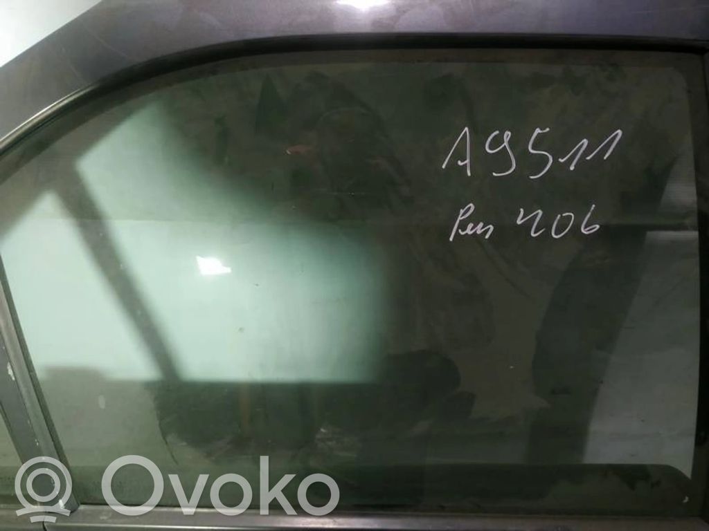 Peugeot 406 Vetro del finestrino della portiera posteriore 