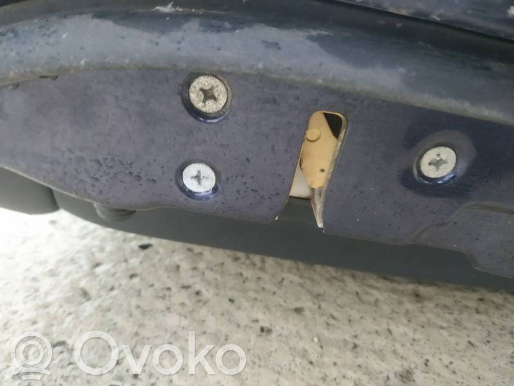Cerradura de puerta delantera