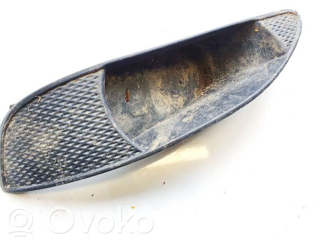 Toyota Corolla E120 E130 Kratka dolna zderzaka przedniego 
