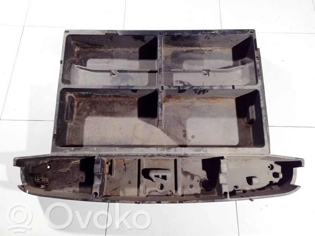 Toyota Corolla Verso AR10 Alte piese de interior 