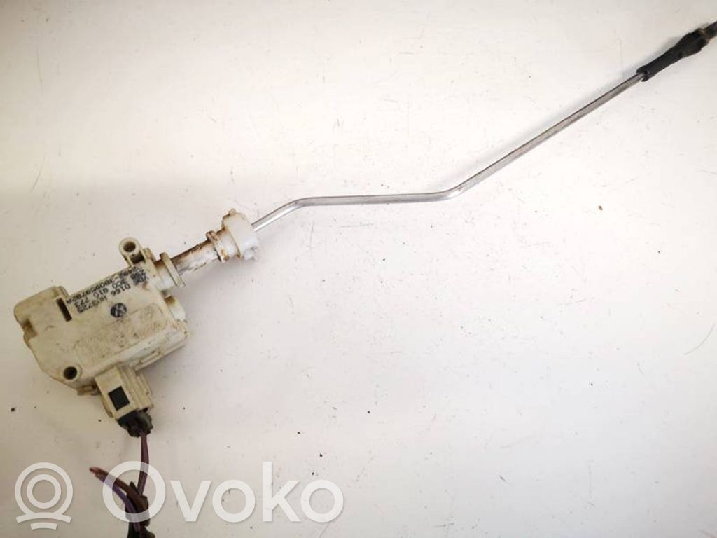 Volkswagen PASSAT B6 Motor închidere centralizată 