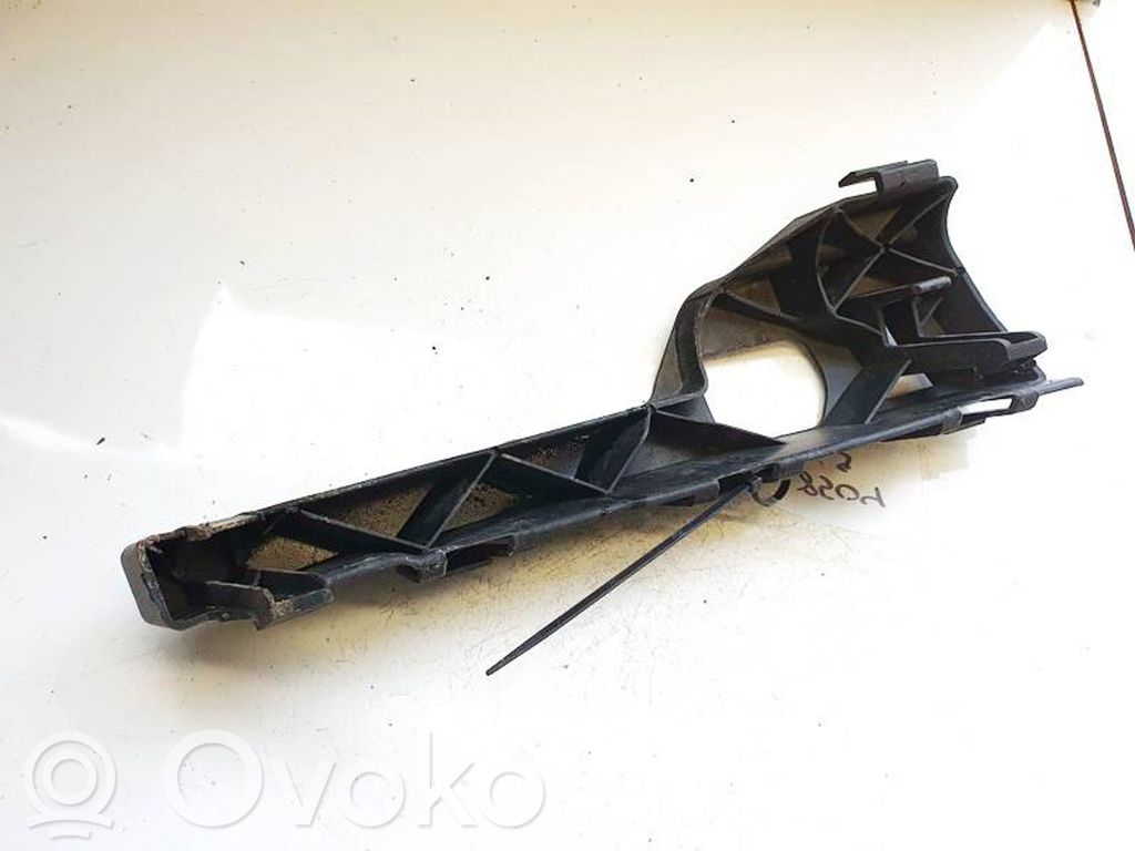 Ford Focus Support de montage de pare-chocs avant