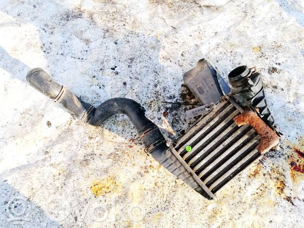 Opel Astra H Radiator intercooler 