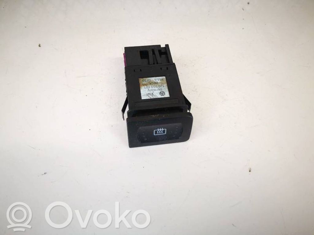 Volkswagen Golf IV Comutator încălzire parbriz/lunetă 