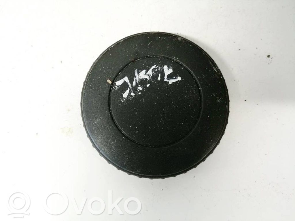 Volkswagen Golf IV Capac lateral scaun spate jos 