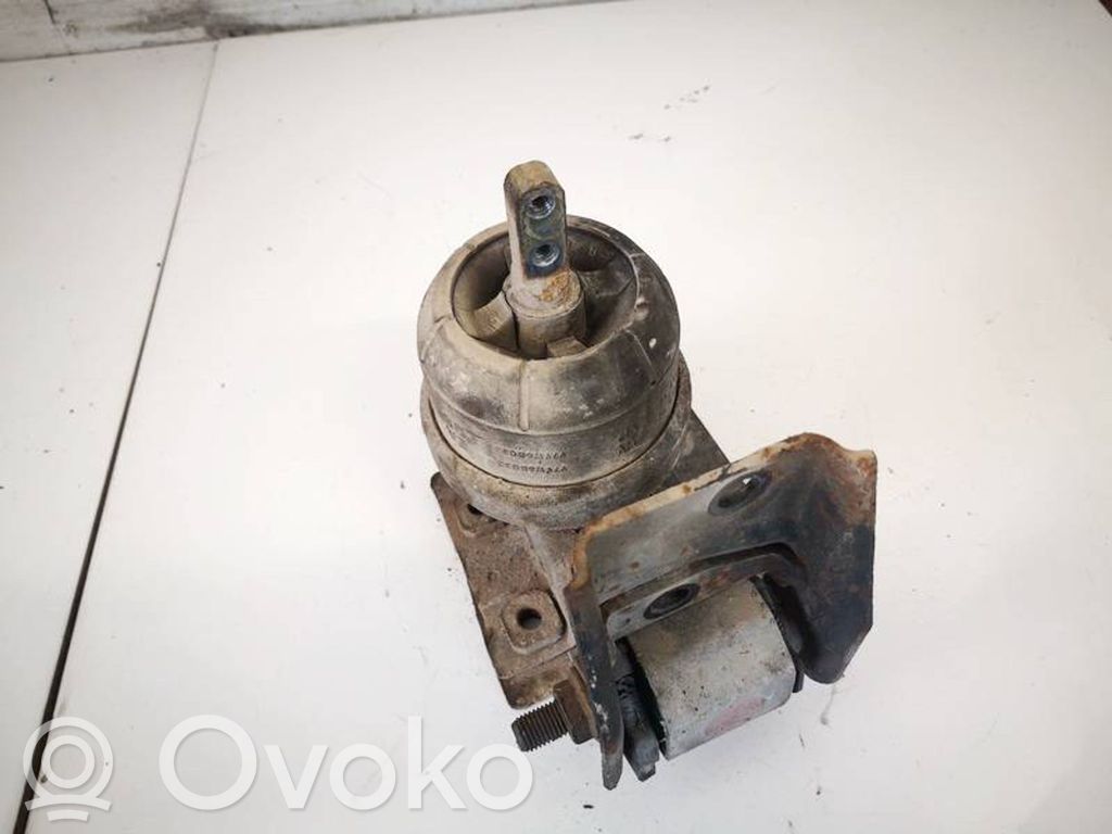 Volkswagen Sharan Engine mount bracket 