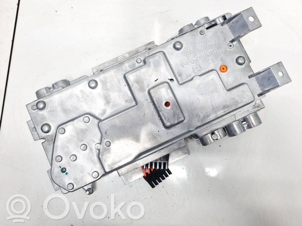 Tesla Model S Convertitore di tensione inverter