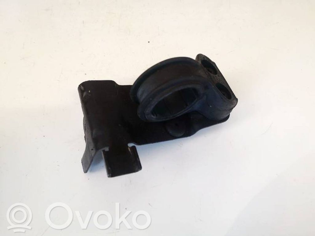 Volvo S70  V70  V70 XC Staffa di montaggio del radiatore 