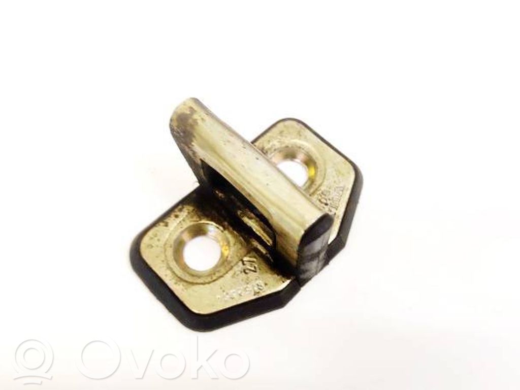 Volvo S70  V70  V70 XC Rygiel zamka drzwi przednich 