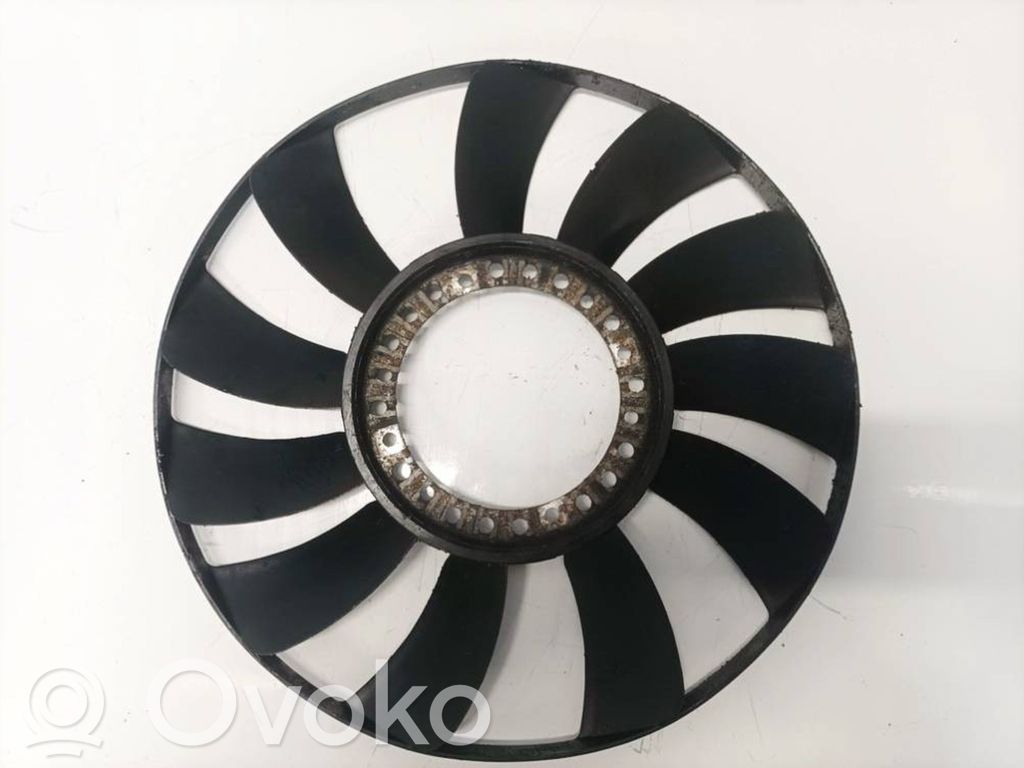 Impulsor de ventilador   058121301B,058121301B