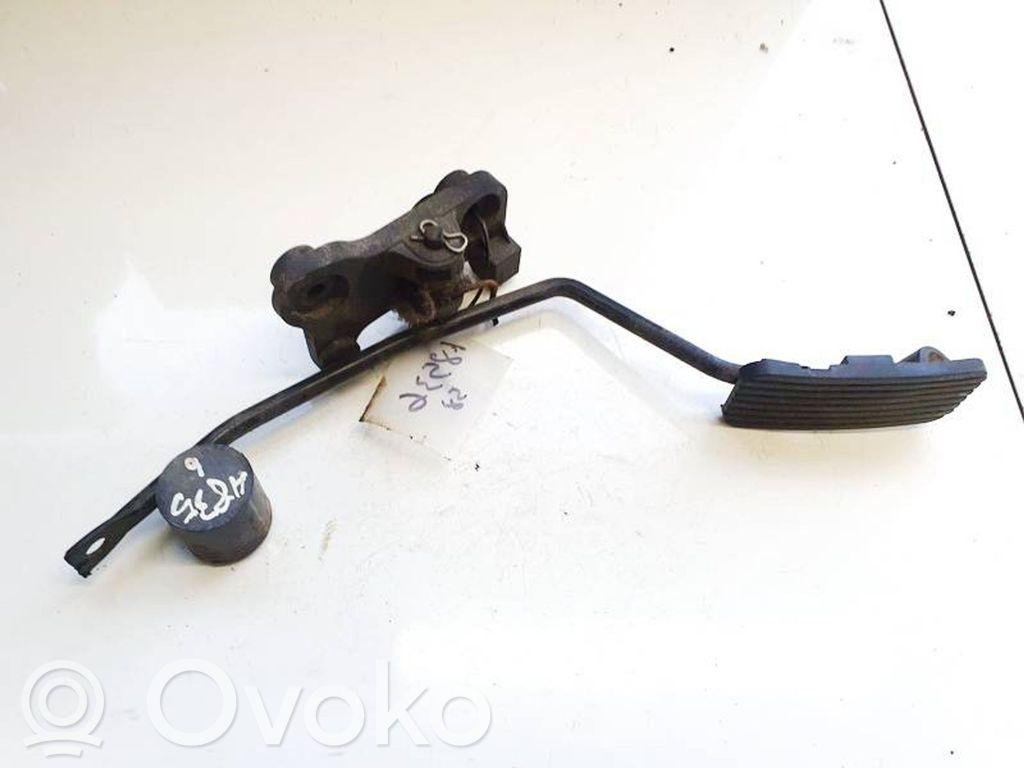 KIA Ceed Kaasupoljin 