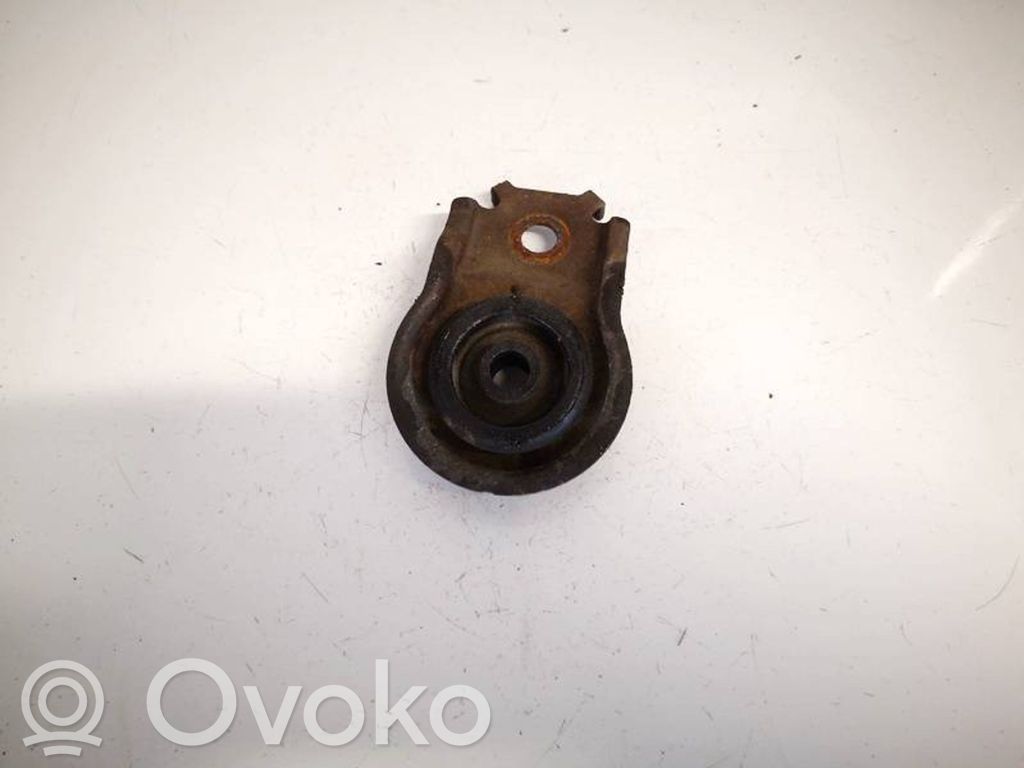 Mitsubishi Lancer Staffa di montaggio del radiatore 
