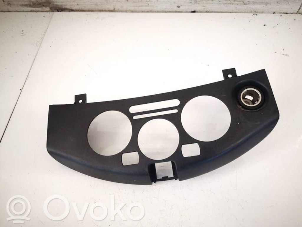 Nissan Micra Moldura del panel 