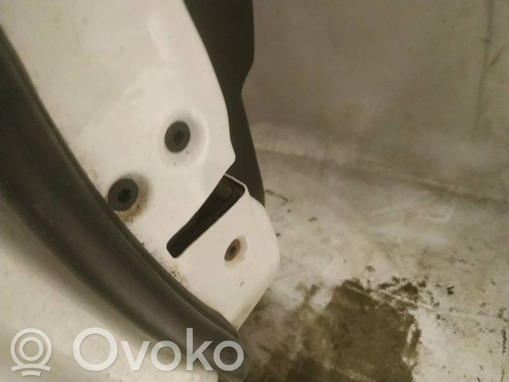 Etuoven lukko