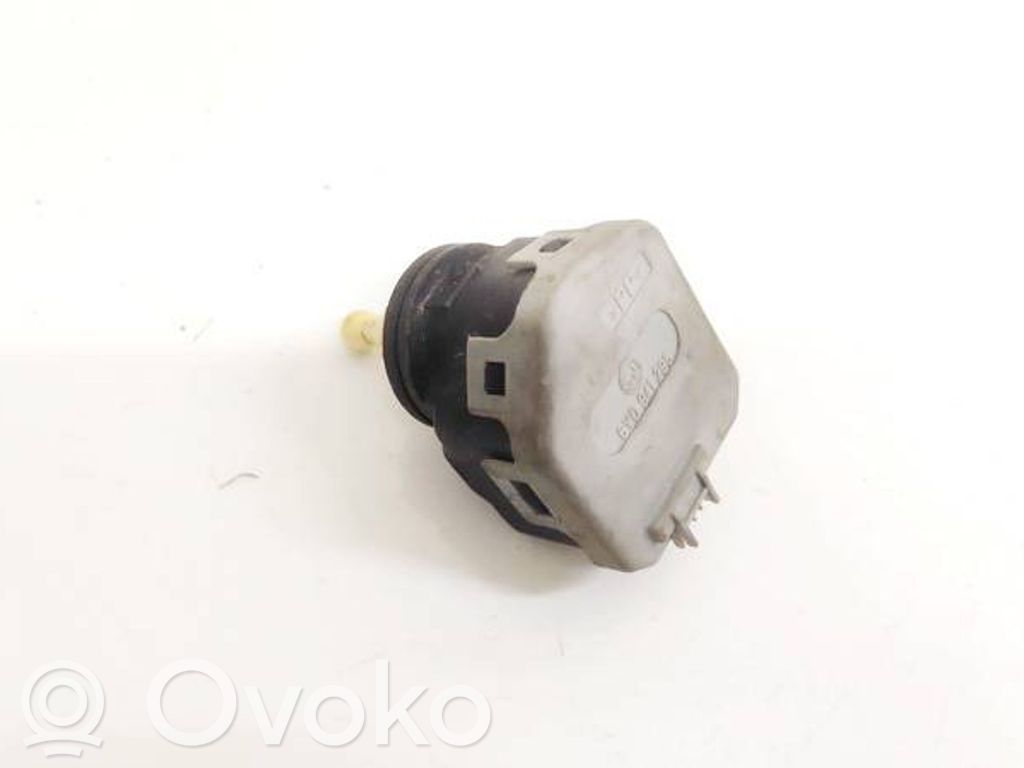 Audi A6 S6 C5 4B Motorino di regolazione assetto fari 