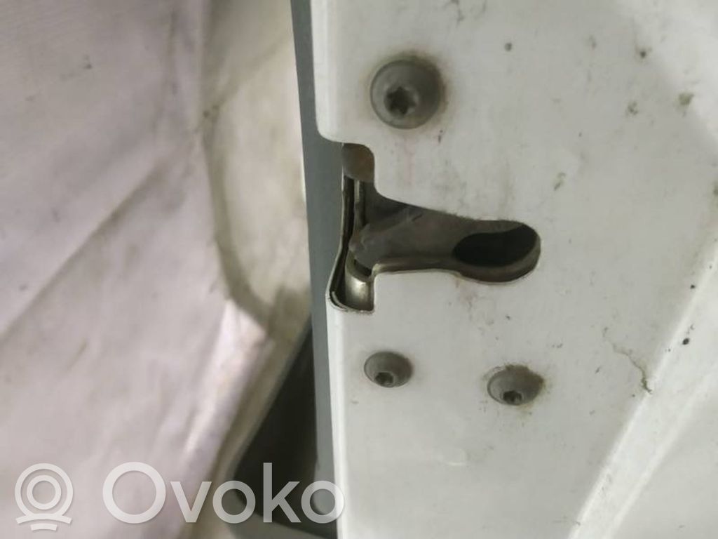 Cerradura de puerta delantera