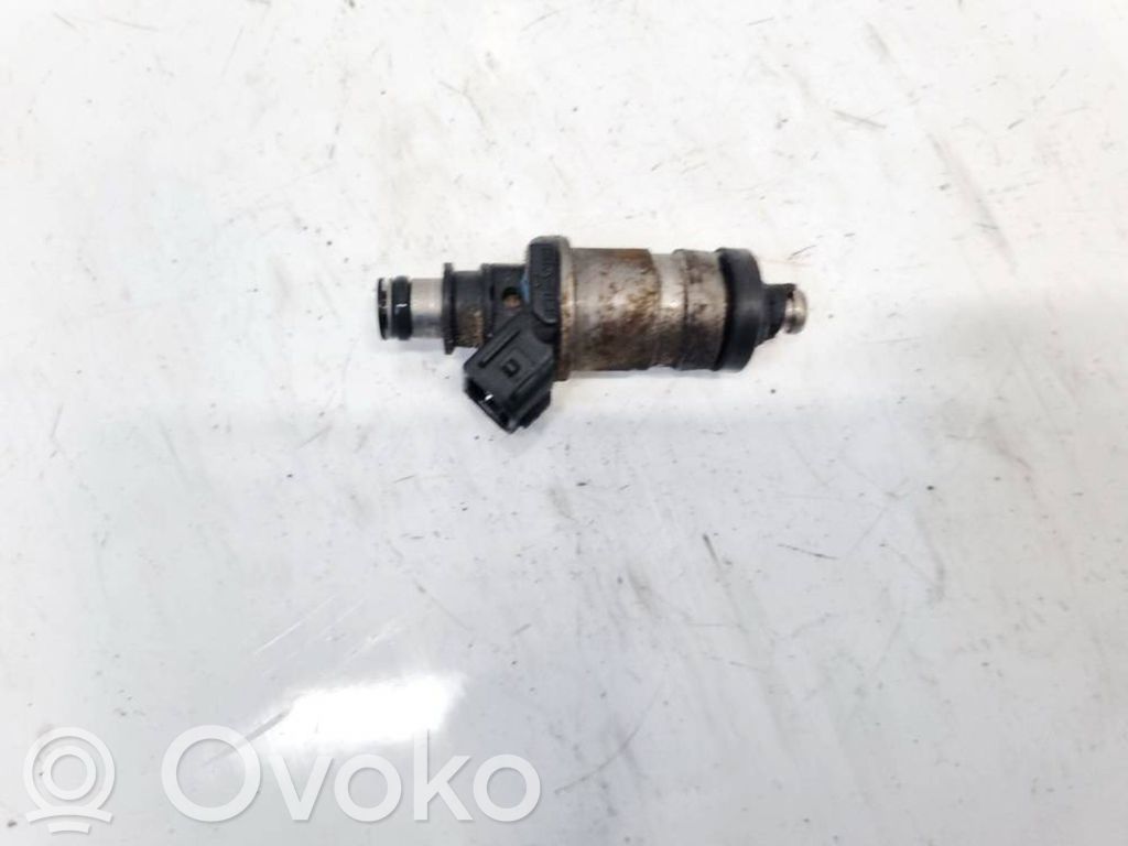 Inyector de combustible