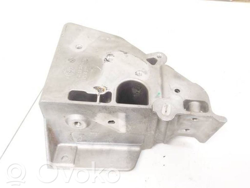 Fiat Croma Engine mounting bracket 