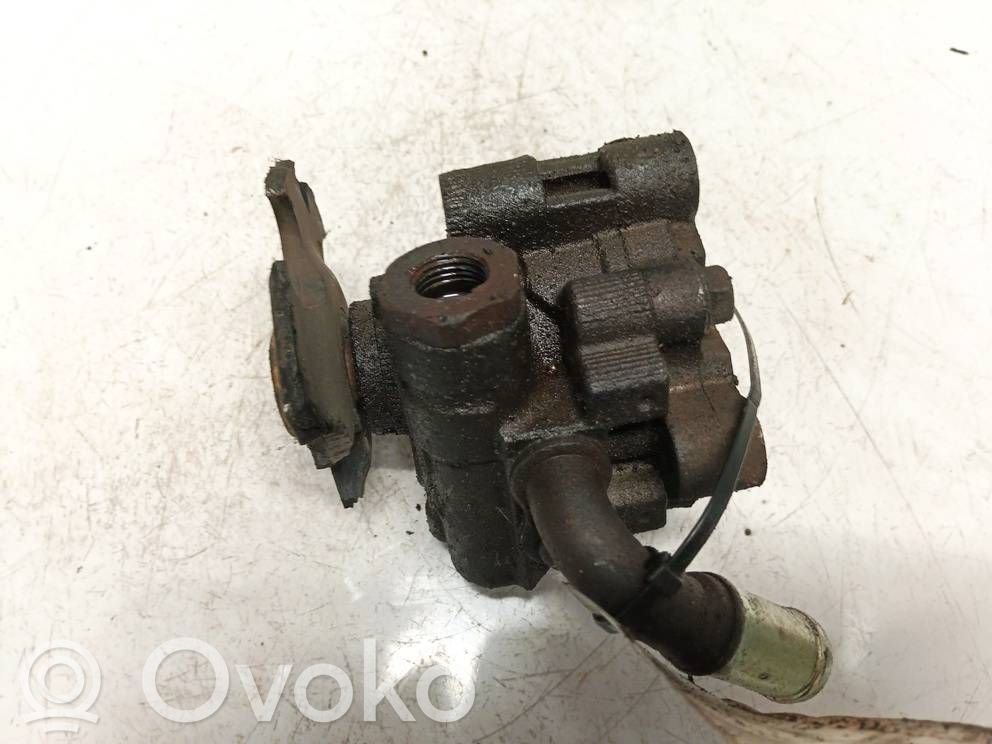 Dodge Grand Caravan Ohjaustehostimen pumppu 