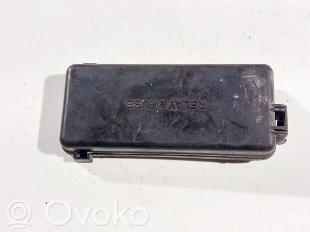 Toyota Previa (XR30, XR40) II Coperchio scatola dei fusibili 
