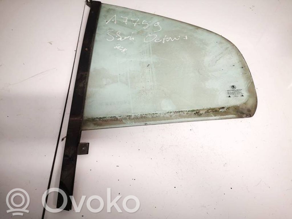 Skoda Octavia Mk1 (1U) Vetro del deflettore posteriore 