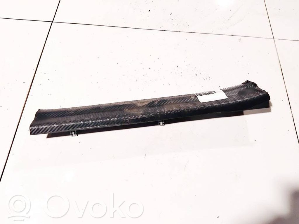 Dodge Journey Etuoven kynnyksen suojalista 