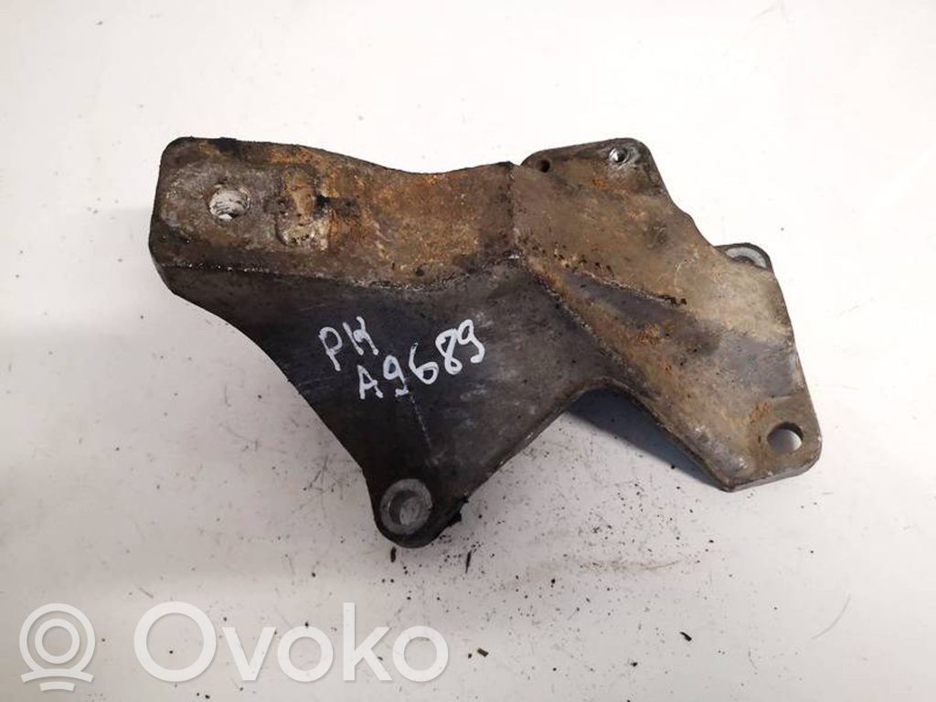 Engine mounting bracket   4A0399113D,4A0399113D