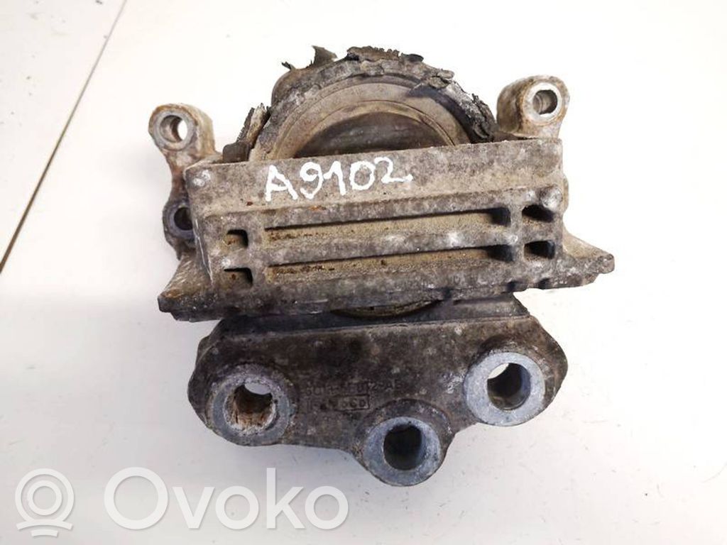 Ford Transit Moottorin kiinnikekorvake 