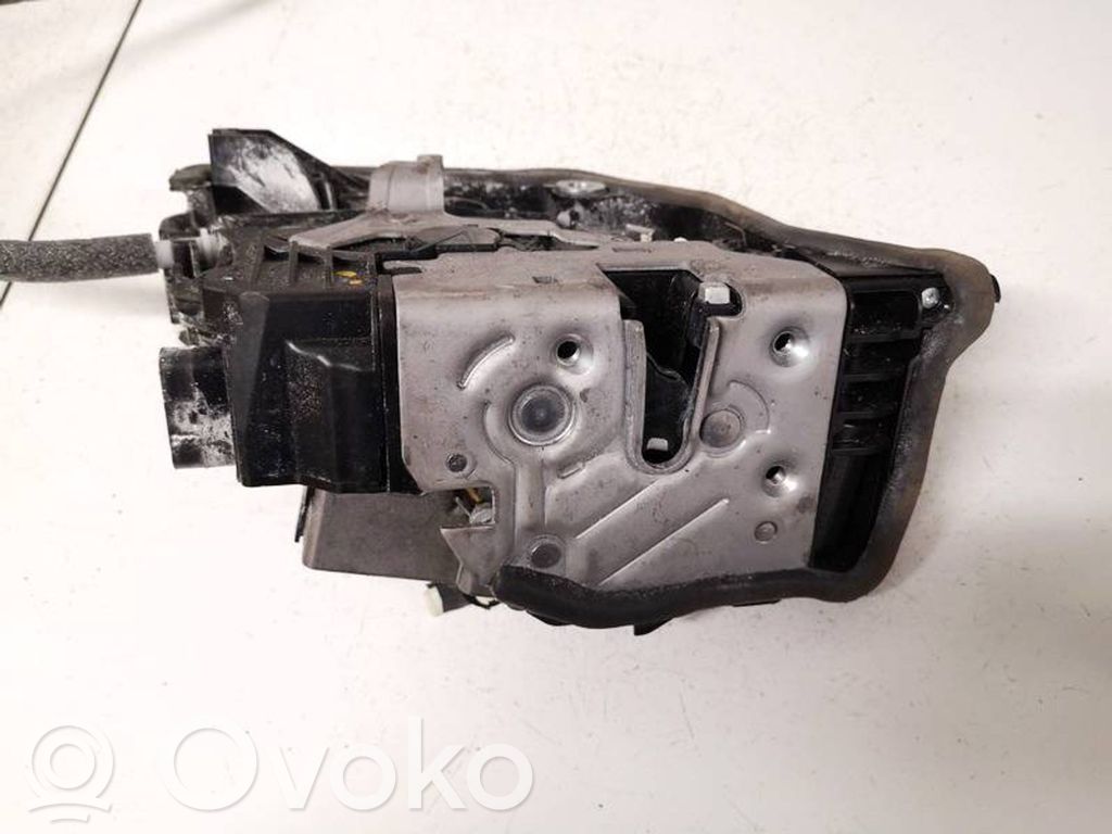 BMW 7 G11 G12 Zamek drzwi przednich 