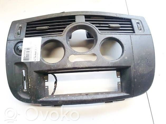 Renault Scenic II -  Grand scenic II Dysze / Kratki środkowego nawiewu deski rozdzielczej 