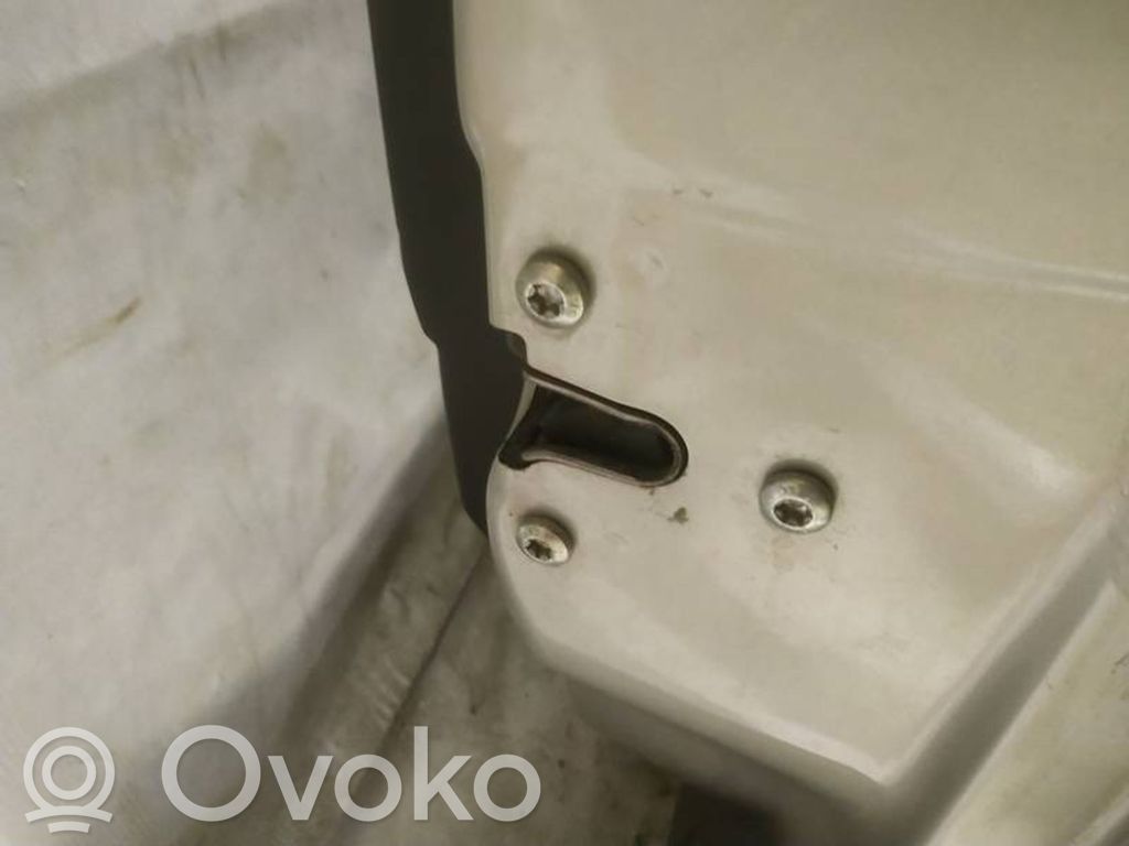 Etuoven lukko