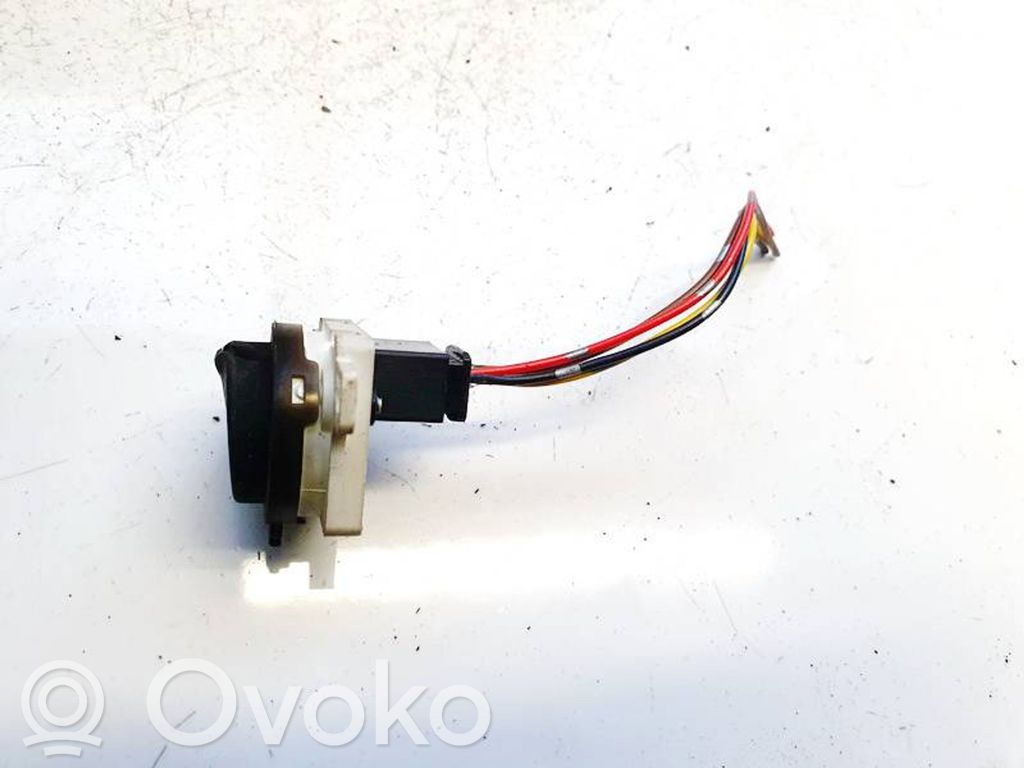 Nissan Note (E11) Passenger airbag on/off switch 