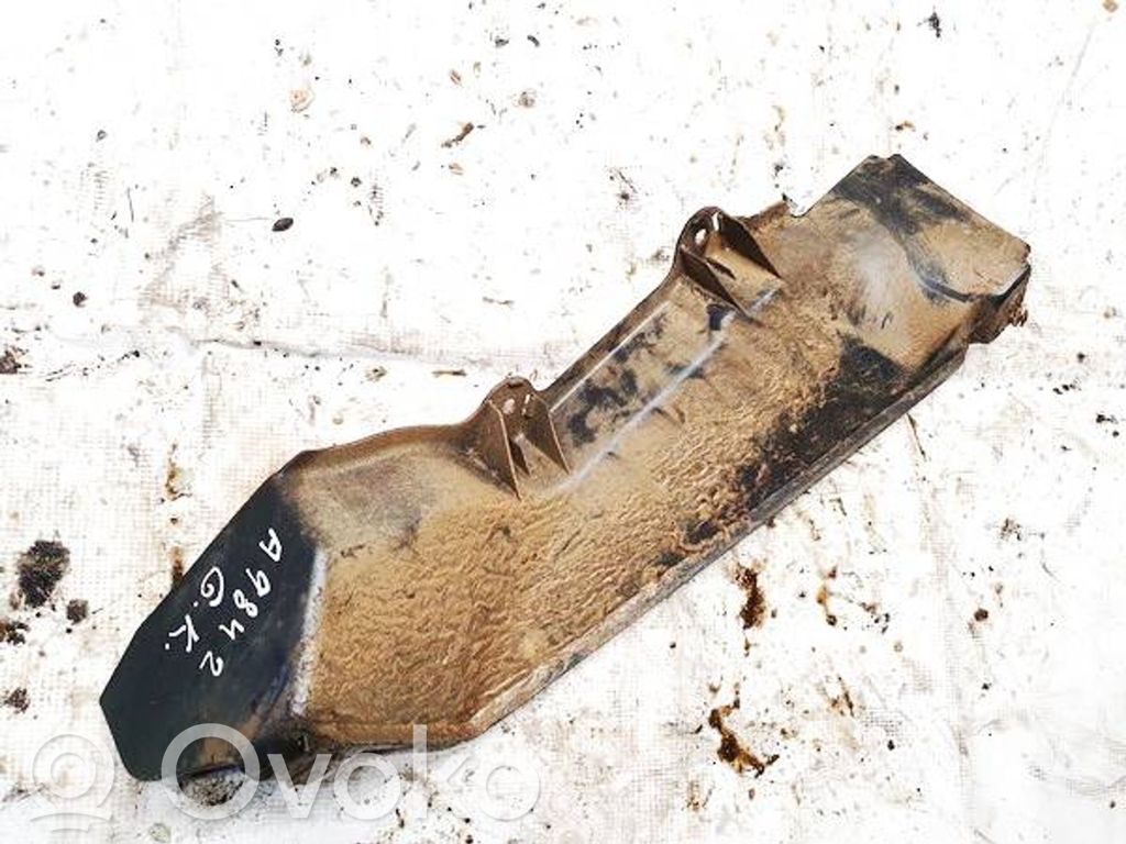 Volkswagen PASSAT B4 Osłona dolna silnika 
