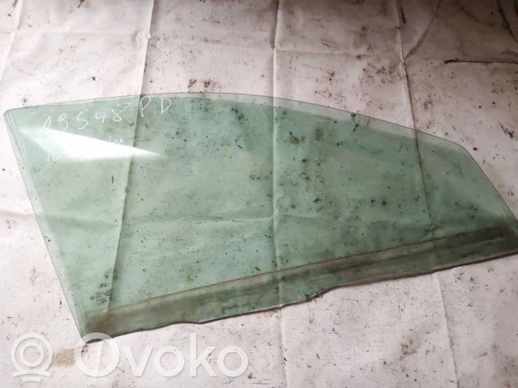 Ford Mondeo Mk III Vitre de fenêtre porte avant (4 portes)