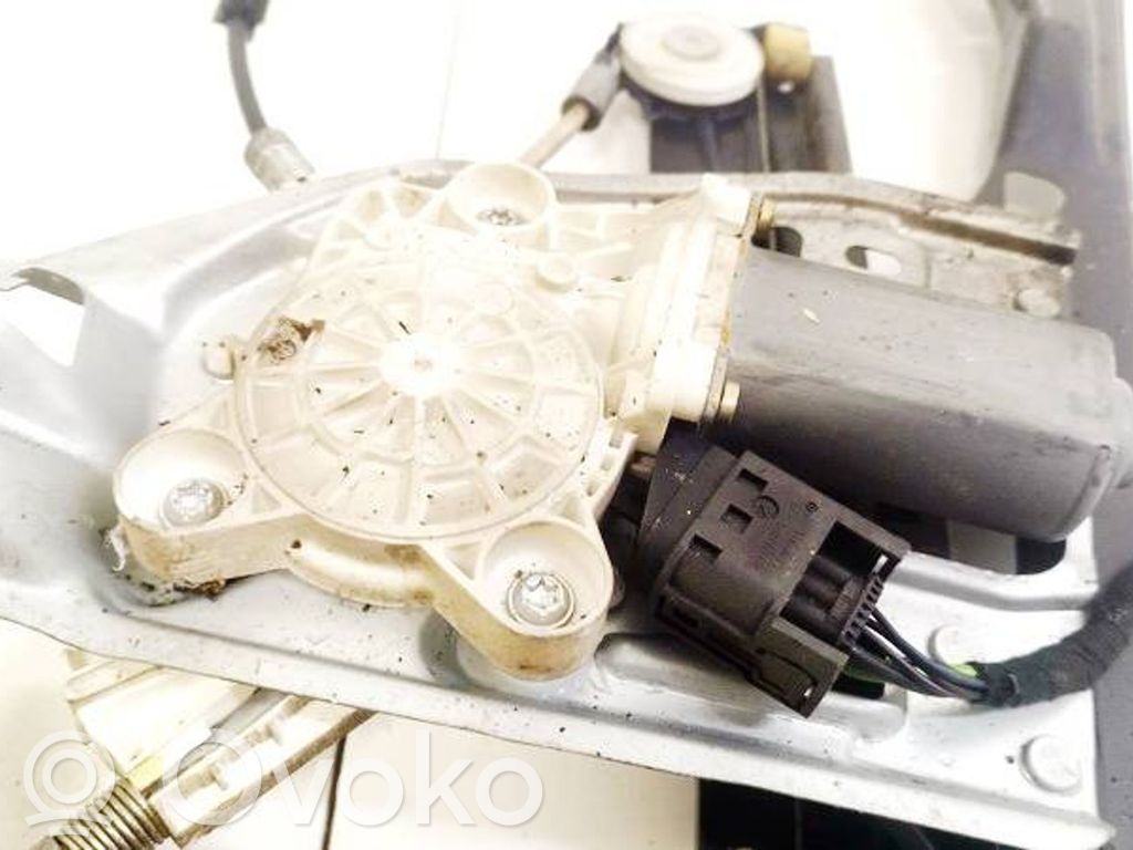 Mercedes-Benz C W203 Motor macara geam ușă față 