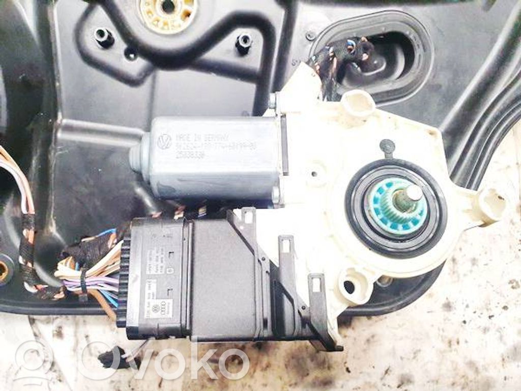Volkswagen Tiguan Silniczek podnoszenia szyby drzwi tylnych 
