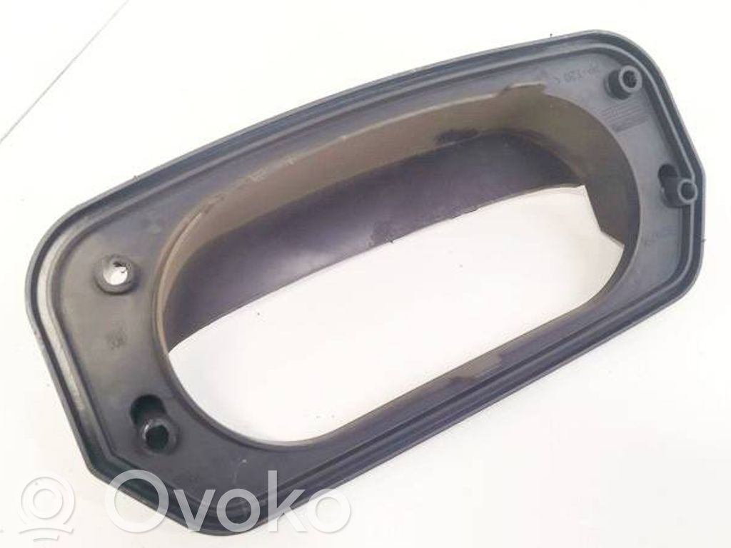 Opel Zafira A Altra parte esteriore 