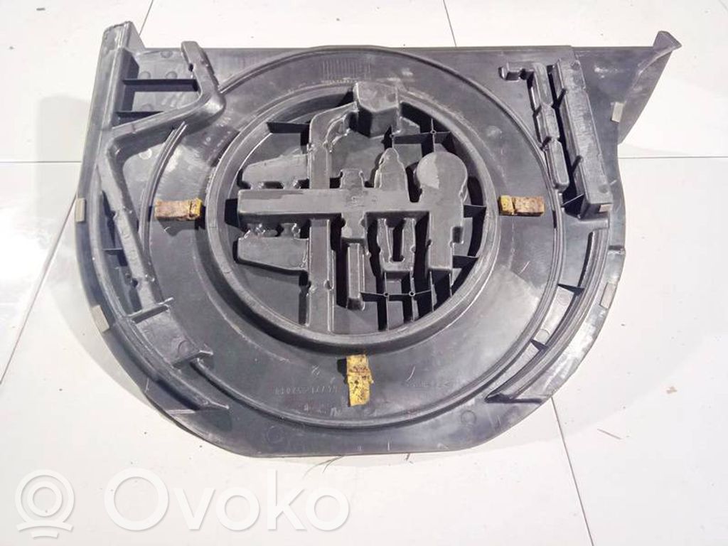 Toyota Yaris Autres éléments garniture de coffre