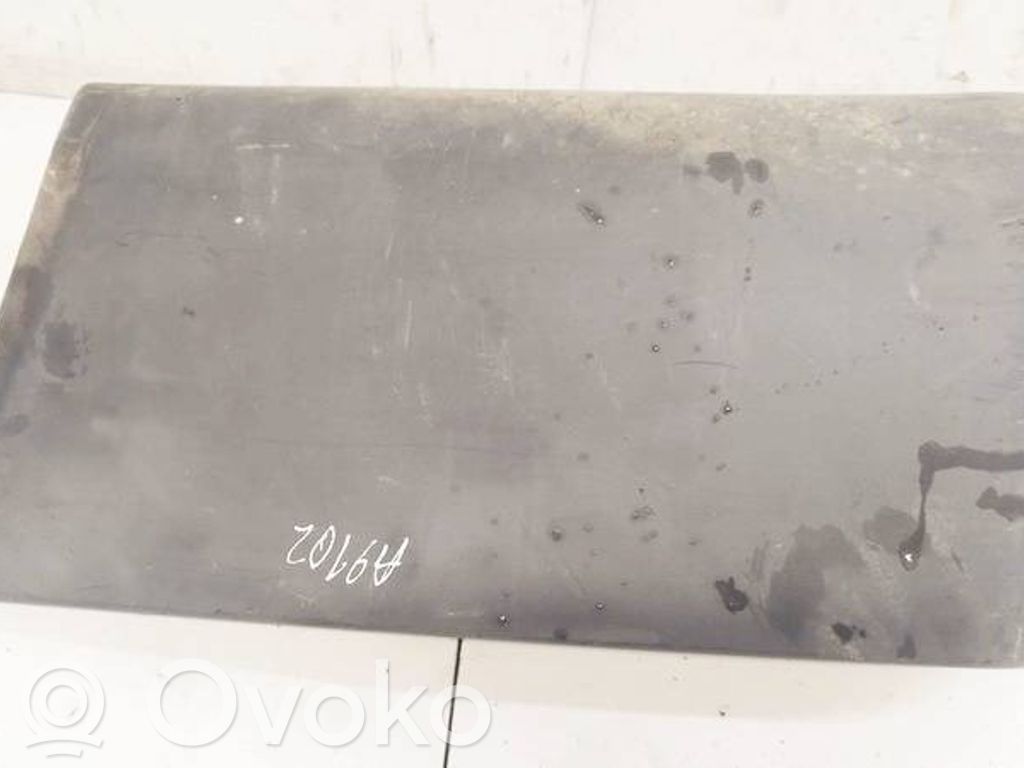 Ornament colț bară spate   YC1517926AEW,YC1517926AEW,YC1517926AEW,YC1517926AEW