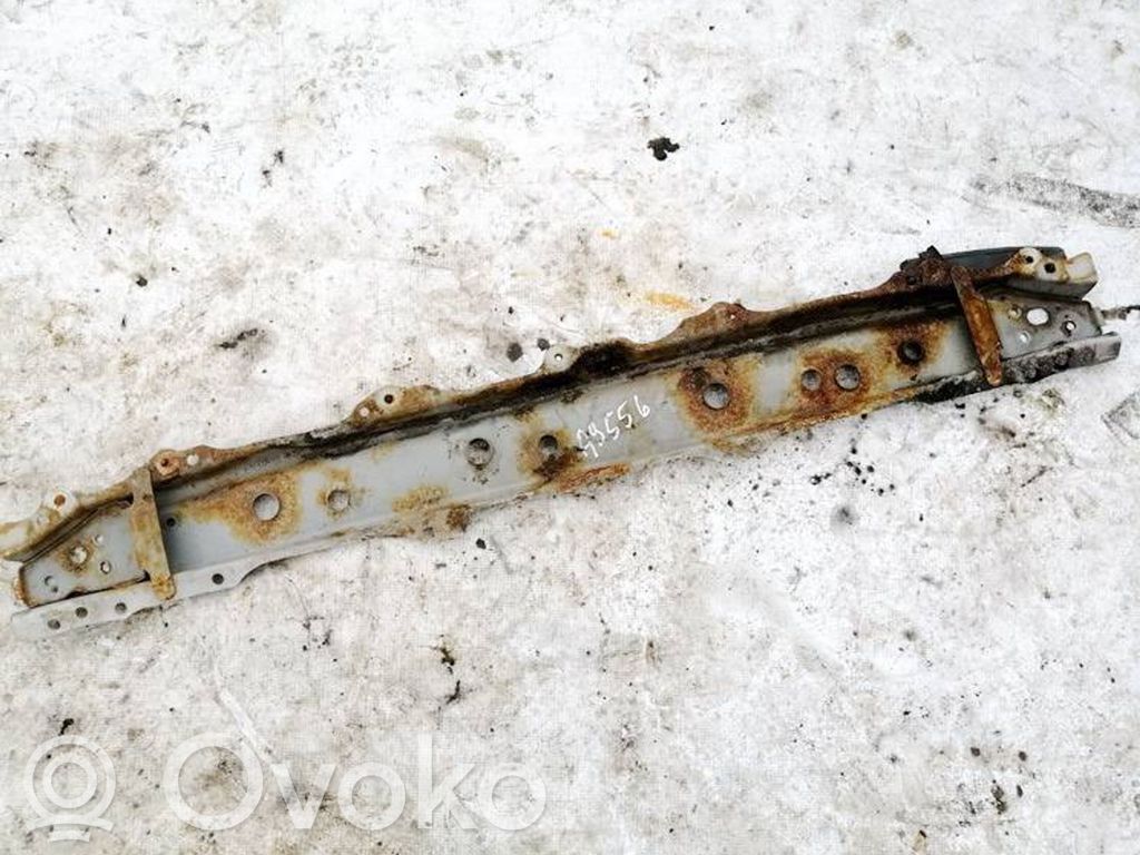 Toyota Yaris Uchwyt / Mocowanie zderzaka przedniego 