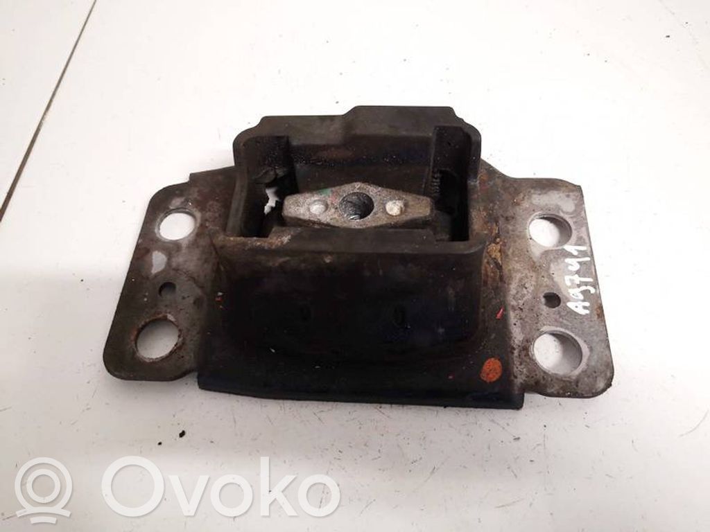 Ford Mondeo MK IV Supporto di montaggio del motore 